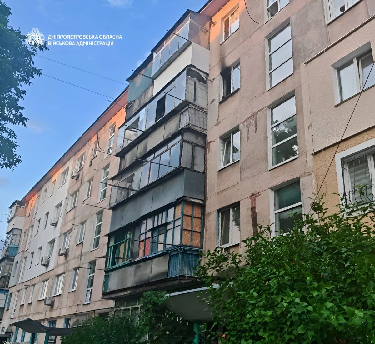На Никопольщине повреждены больница и культурно-спортивный комплекс после ночной атаки