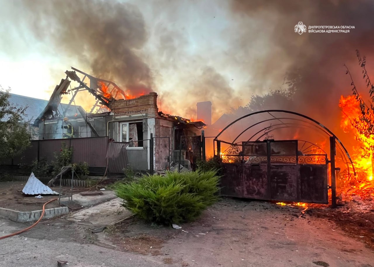 Удар по Кривому Рогу: один загиблий, 13 поранених, пошкоджено щонайменше 12 будинків