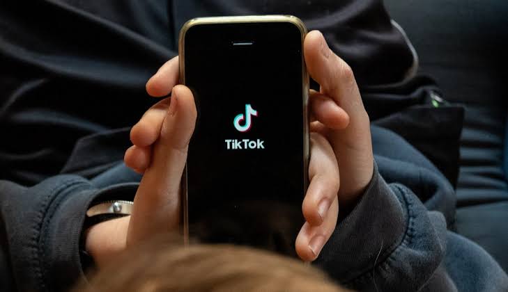 Дніпрянин знімав позиції ЗСУ для TikTok - йому повідомили про підозру