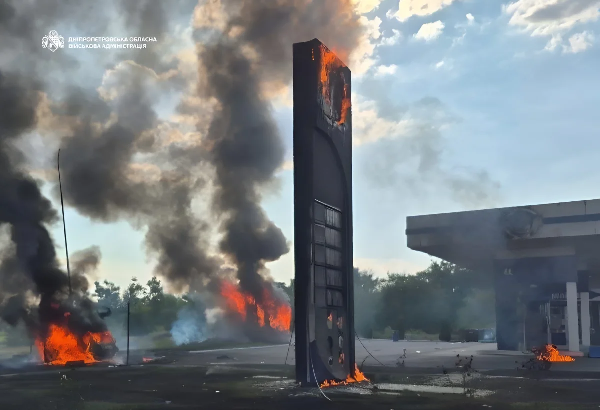 The enemy is systematically destroying gas stations on the highways of Dnipropetrovsk region: it is impossible to refuel on the road