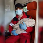 Немовля зі шкалою Апгар 10 балів: на Дніпропетровщині пологи прийняли у швидкій