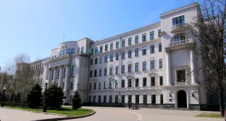 47 із 57 житлових підприємств Дніпра - у стані припинення: міськрада розглядає новий перелік