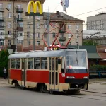 У Дніпрі замість трамваїв №6 і №9 курсують автобуси за 10 гривень