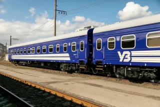 Чотири поїзди на Дніпропетровщині затримується на понад годину через безпекову ситуацію