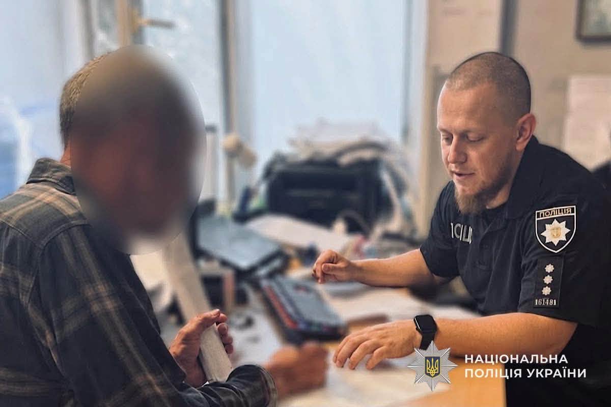 У Дніпрі свекор ледь не вбив невістку під час сварки: пенсіонеру оголосили підозру